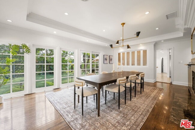 Building Photo - 9023 Alto Cedro Dr
