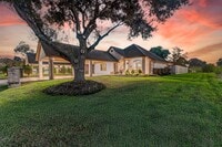 Building Photo - 402 Avenue H