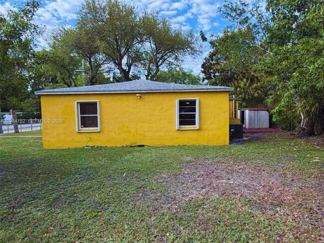 Building Photo - 14215 NE 9th Ave