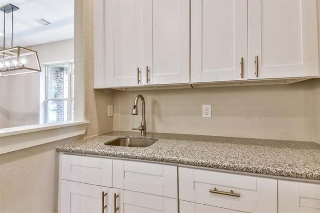 Building Photo - 2014 Briarstem Dr