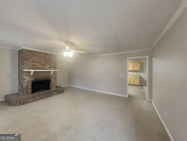 Building Photo - 6471 Chickasaw Dr
