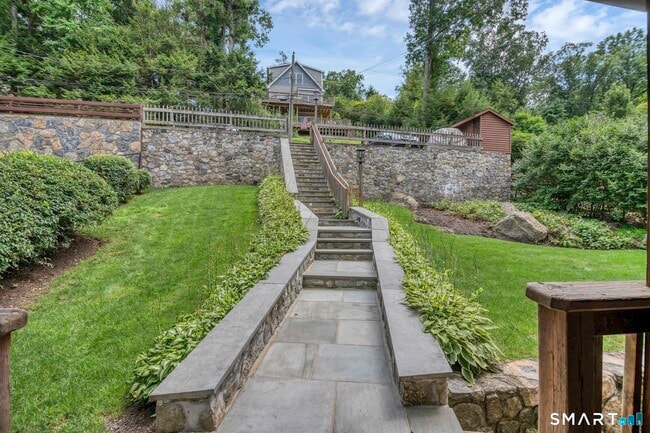 Building Photo - 11 Candlewood Rd