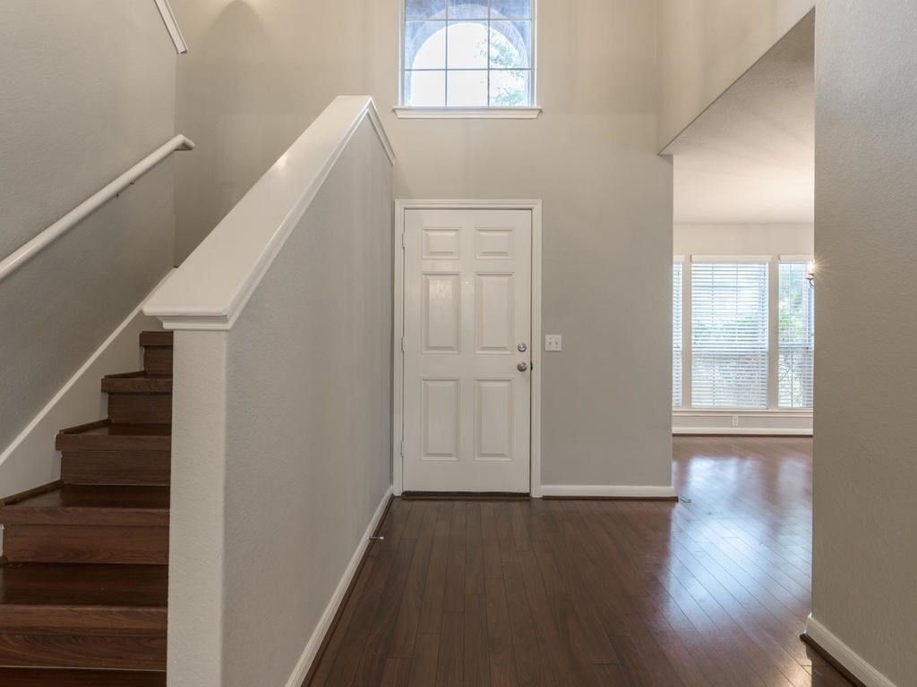 Building Photo - 2316 Paradise Ridge Dr