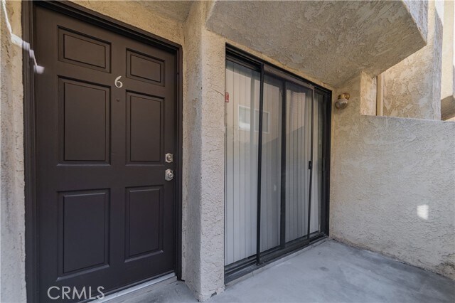 Building Photo - 543 W Stocker St
