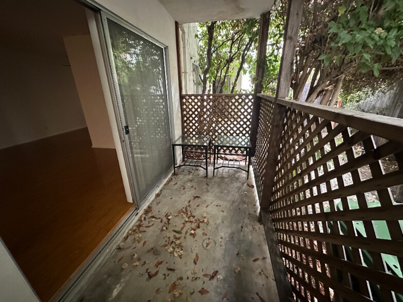 Building Photo - 1906 Pelham Ave