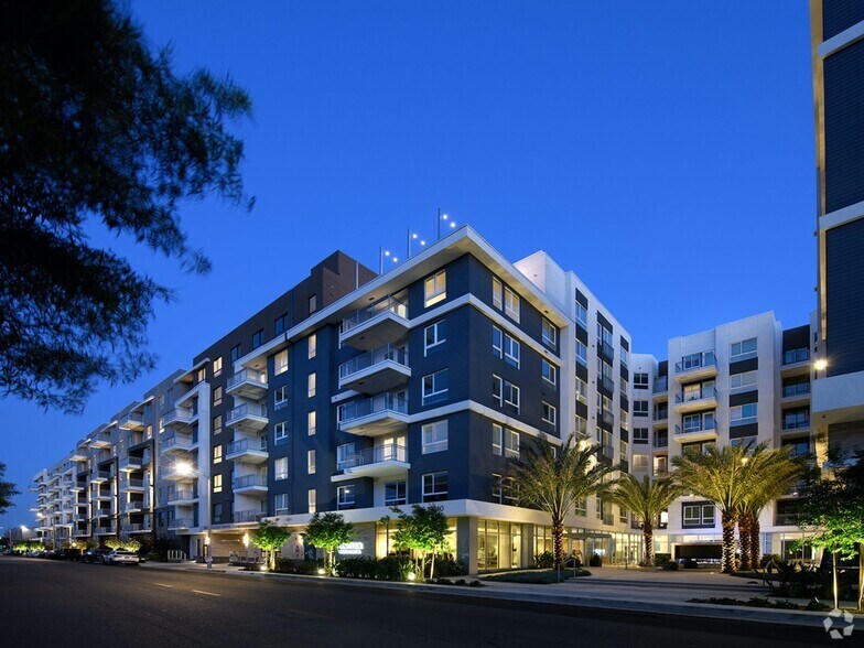 Woodland Hills Ca Apartments For Rent Apartment Finder