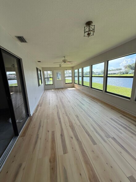 Building Photo - 84 Lake Fairgreen Cir