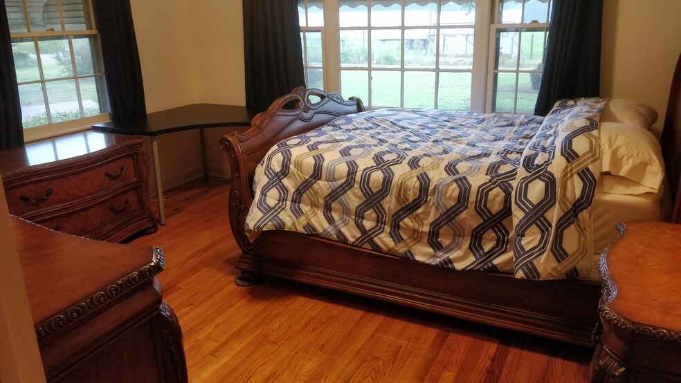 Building Photo - 11727 Harrisburg Rd