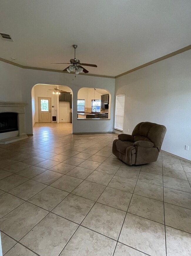 Building Photo - Beautiful Tehama Ridge Home in Cul-de-sac ...