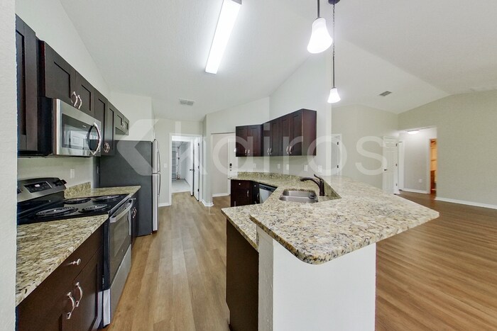 Building Photo - 8239 SW 135th Street Rd