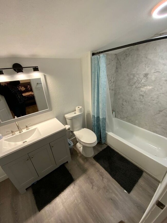 Building Photo - Puyallup Valley 2bdr 2 bath