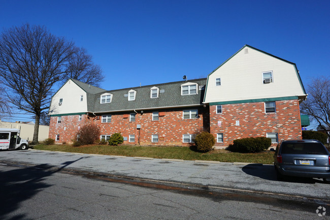 Building Photo - Edgemont Park Apartments