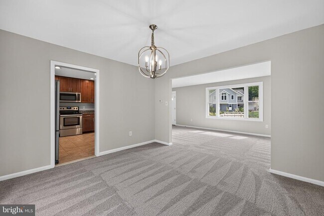 Building Photo - 4898 Wheatstone Dr