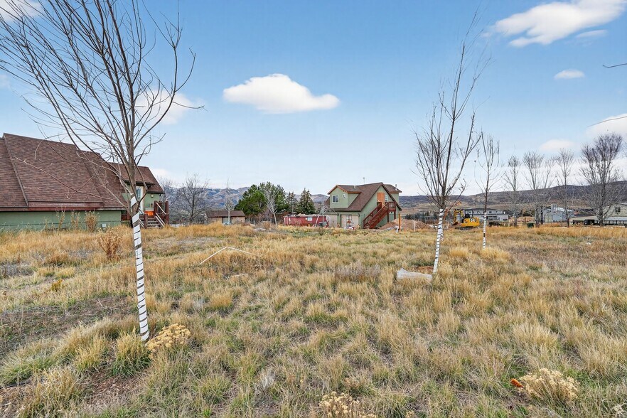 Building Photo - 7693 Whileaway Rd W