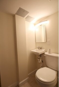 Building Photo - 25 Saint Marys Ct