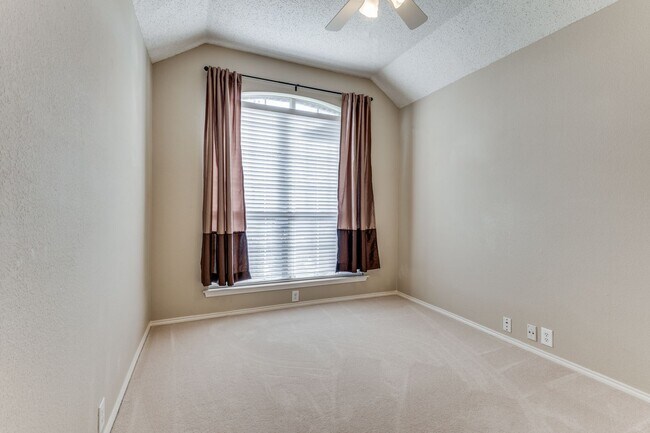 Building Photo - Stunning 3-Bedroom Home in the Champion Streets of Valley Ranch