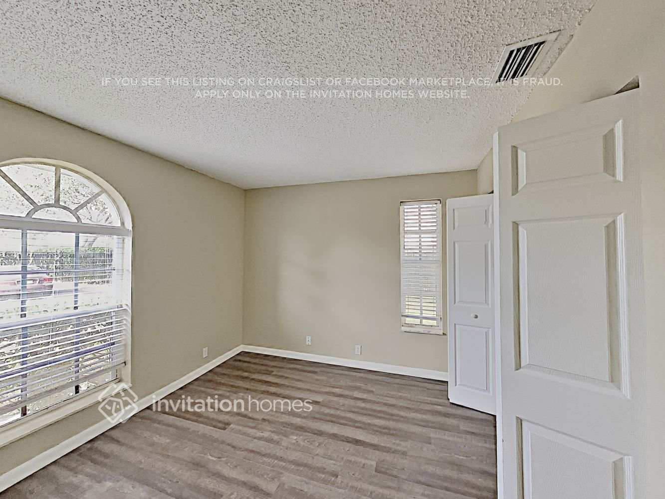 Building Photo - 8 Erwood Pl