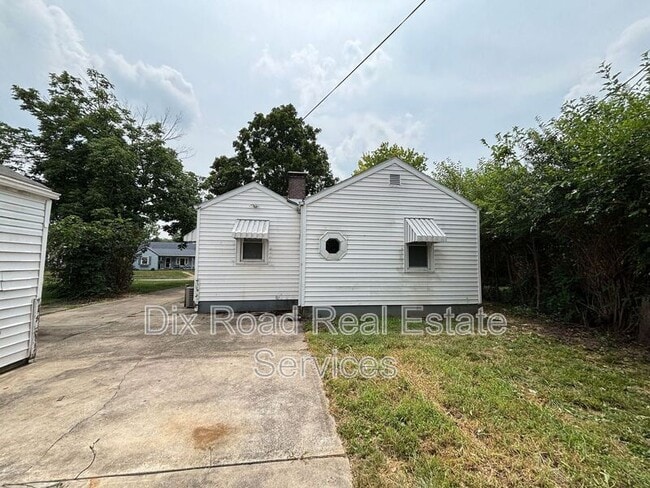 Building Photo - 2827 Oxford Ave