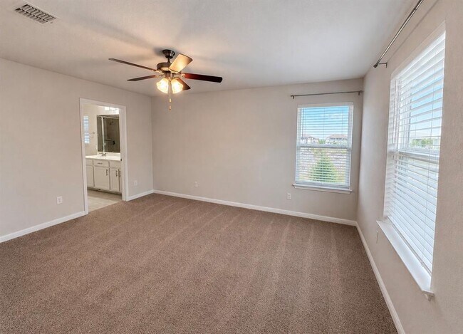 Building Photo - 3200 College Park Dr
