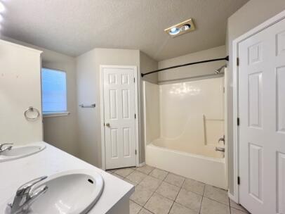 Building Photo - 224 Grover Ave