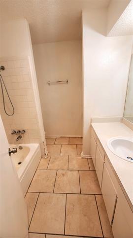 Building Photo - 3427 Republic Dr