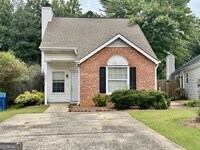 Building Photo - 2802 Pine Valley Way NW