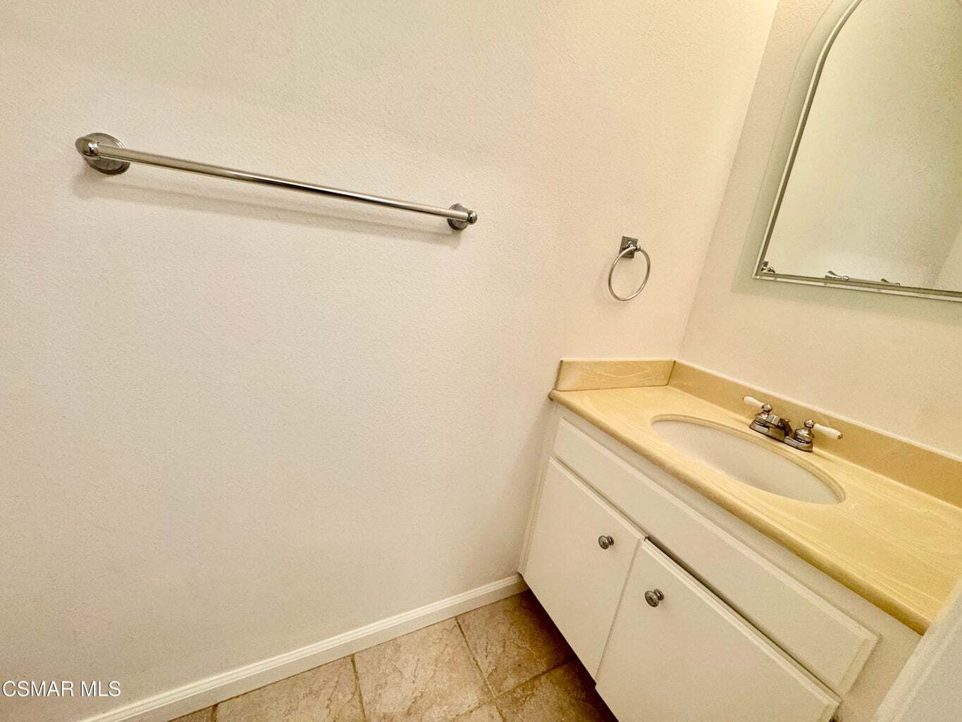 Building Photo - 15266 Campus Park Dr