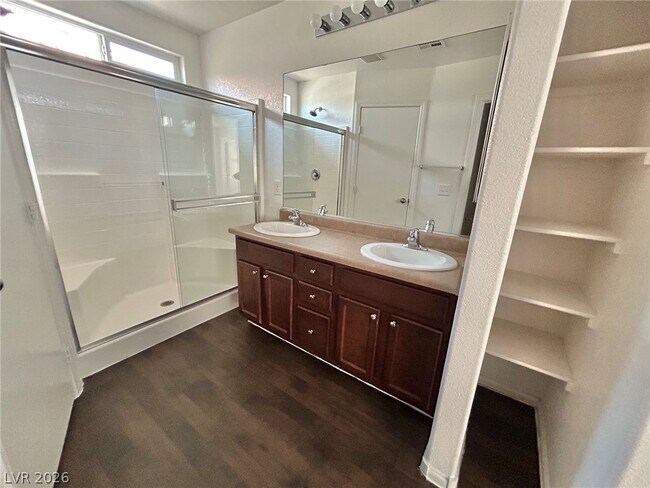 Building Photo - 4908 Blue Marlin Ave