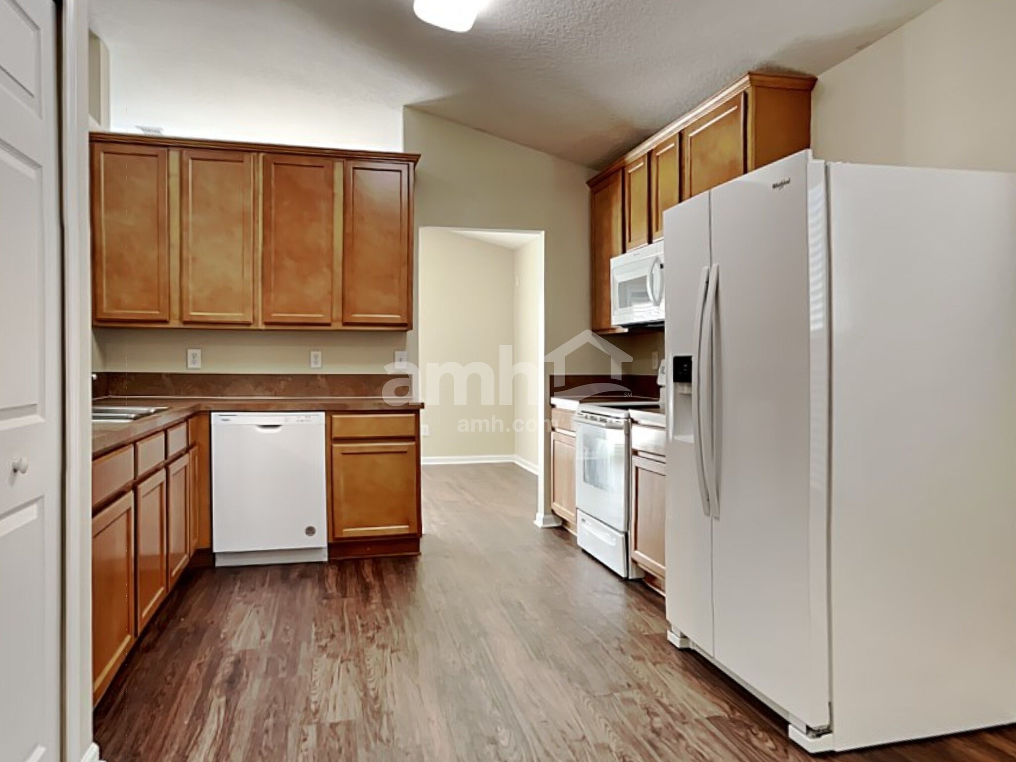 Building Photo - 1927 River Rock Rd