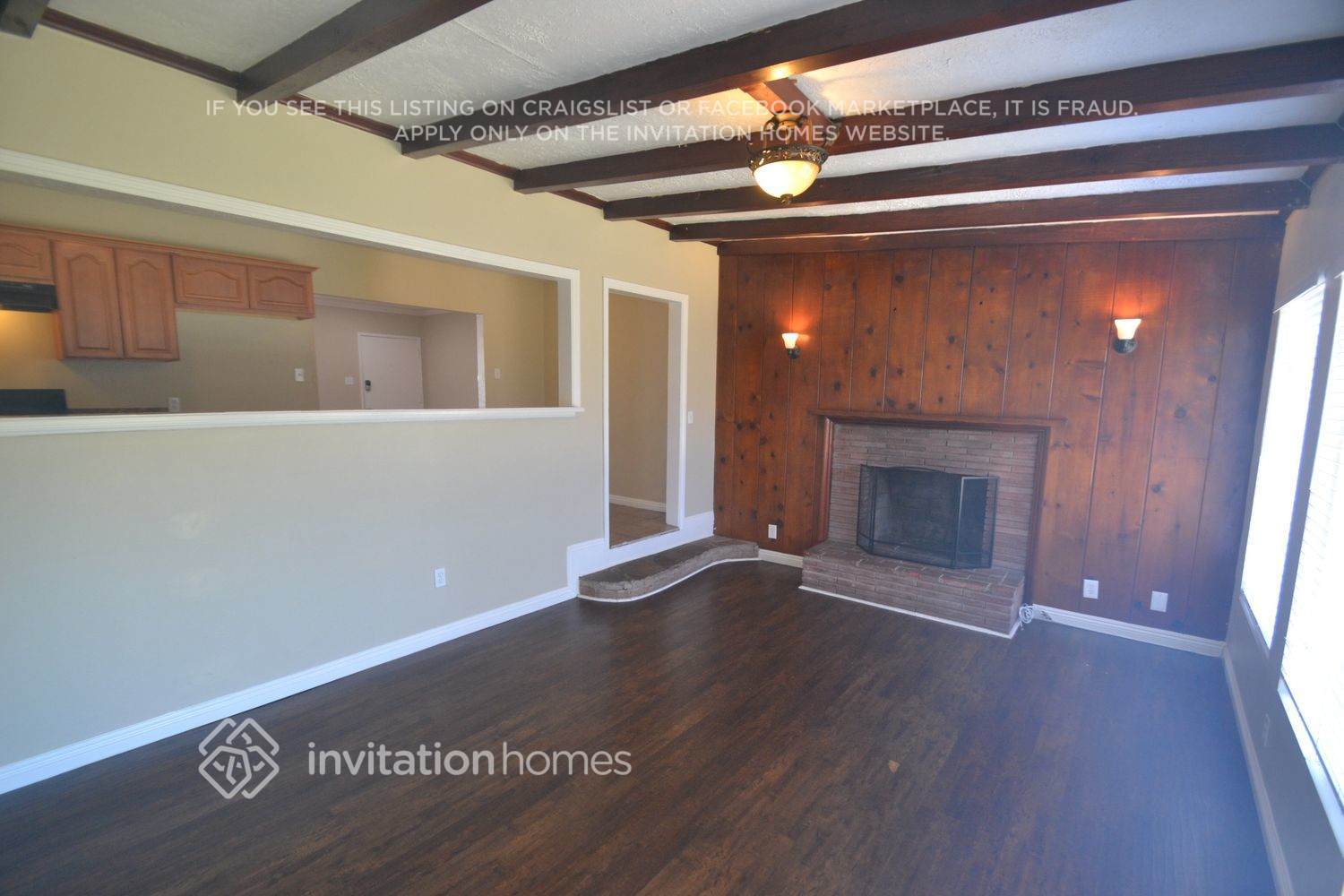 Building Photo - 10307 S Doty Ave
