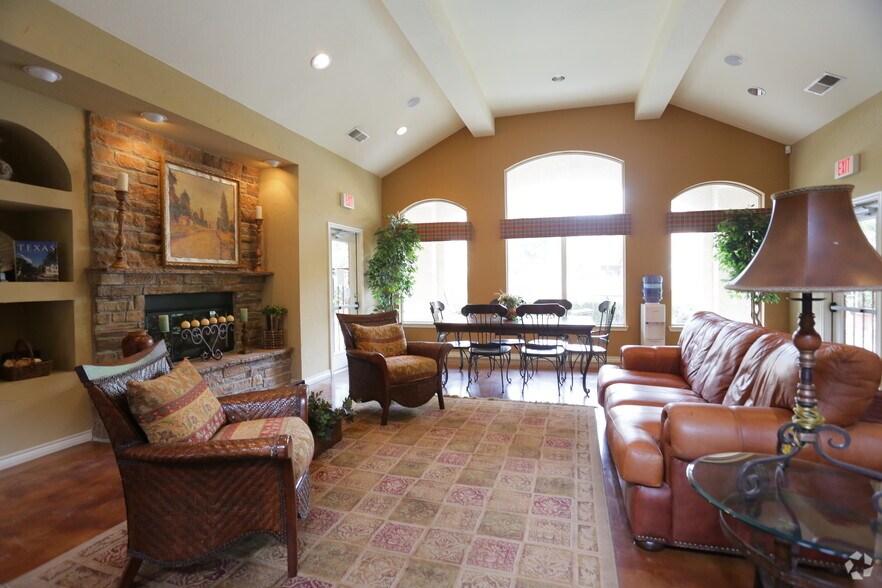 Bandera Commons Apartments San Antonio, TX Apartment Finder