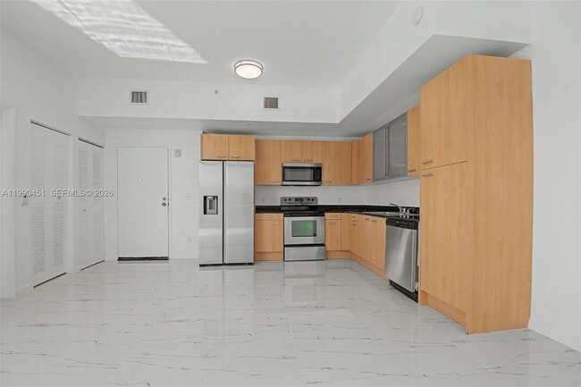 Building Photo - 1350 NW 8th Ct