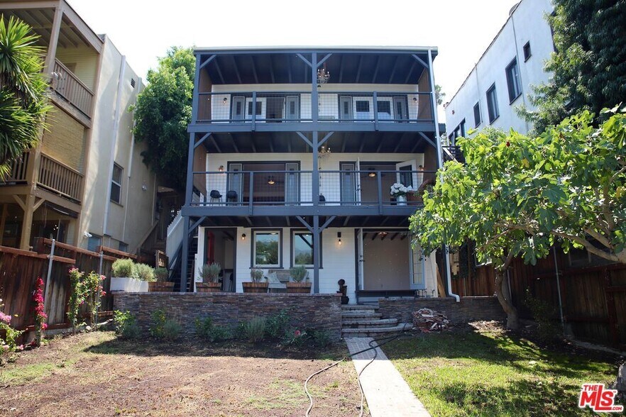 Building Photo - 1765 Griffith Park Blvd