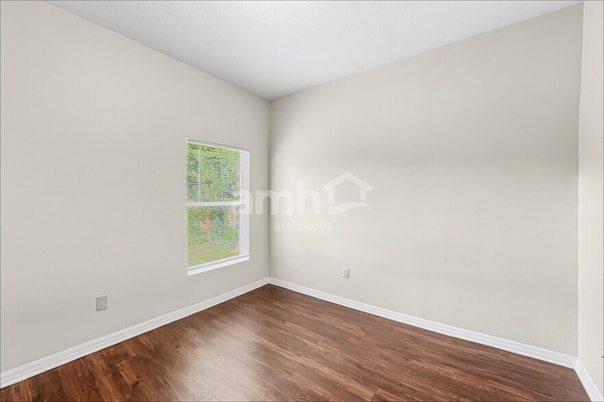 Building Photo - 1659 Canoe Creek Falls Dr