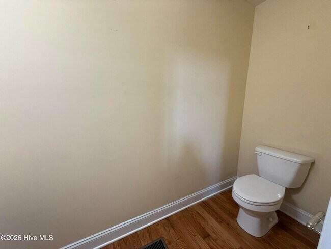 Building Photo - 66 Cypress Cir