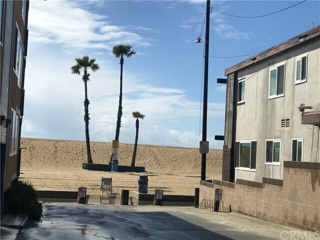 Building Photo - 1213 Ocean Ave