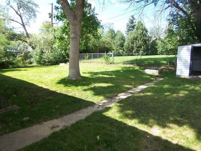 Building Photo - 5331 E Jewell Ave
