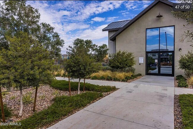 Building Photo - 1154 S Tumbleweed Ln