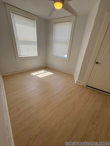 Building Photo - 124 Felton St
