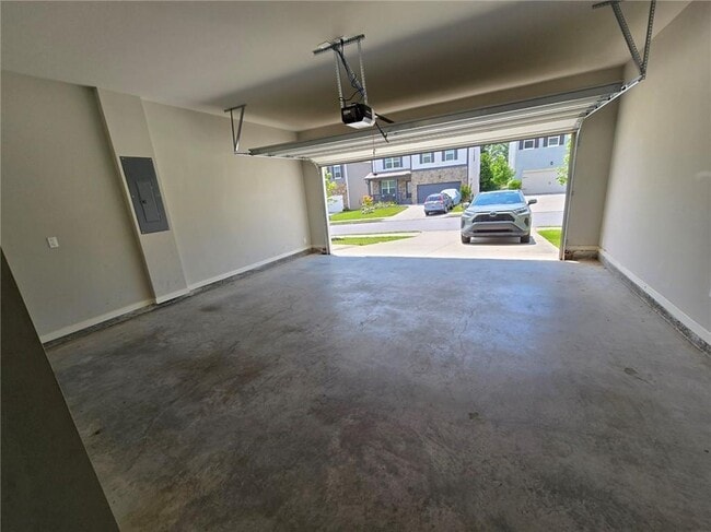 Building Photo - 121 Valimar Dr