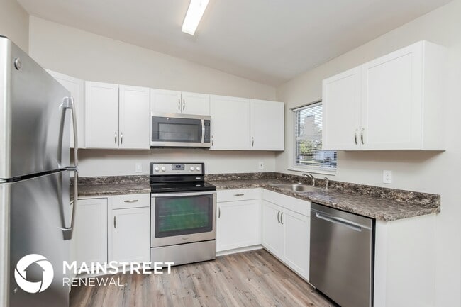 Building Photo - 514 4th Pl SW