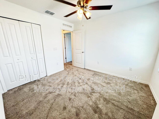 Building Photo - 645 Bell Prairie Cir