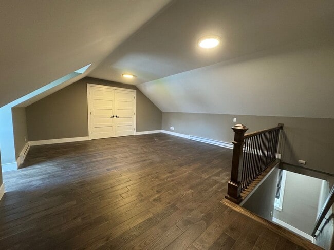 Building Photo - LARGE One Bedroom in Downtown Emmaus