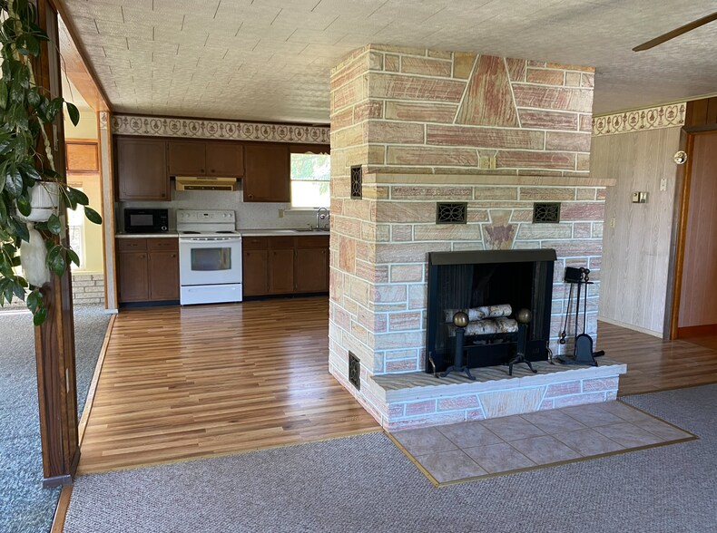 Building Photo - 2683 Apple Way