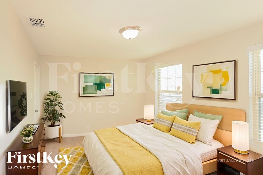 Building Photo - 13403 Summer Light