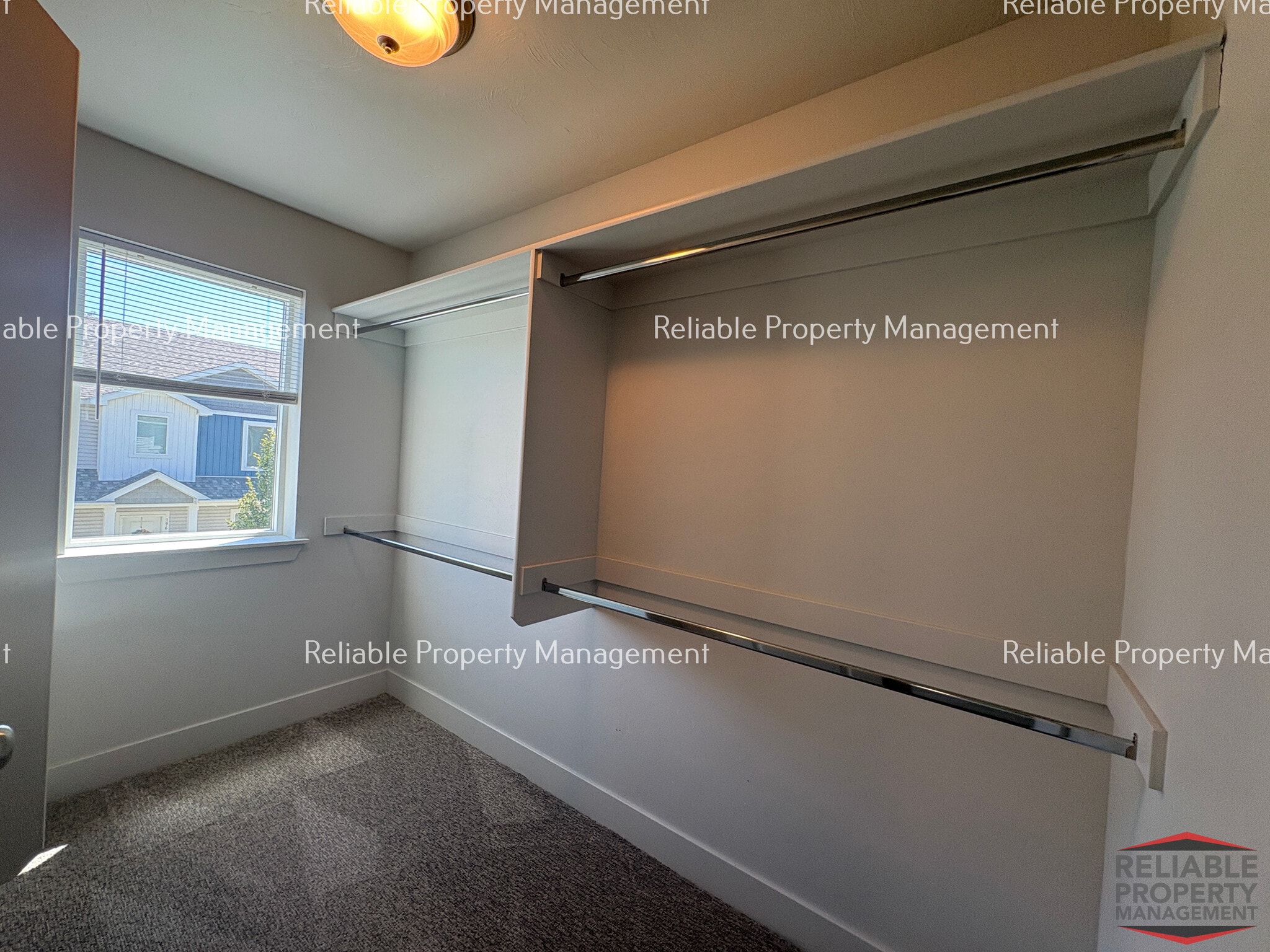 Building Photo - 144 S Emery Ln