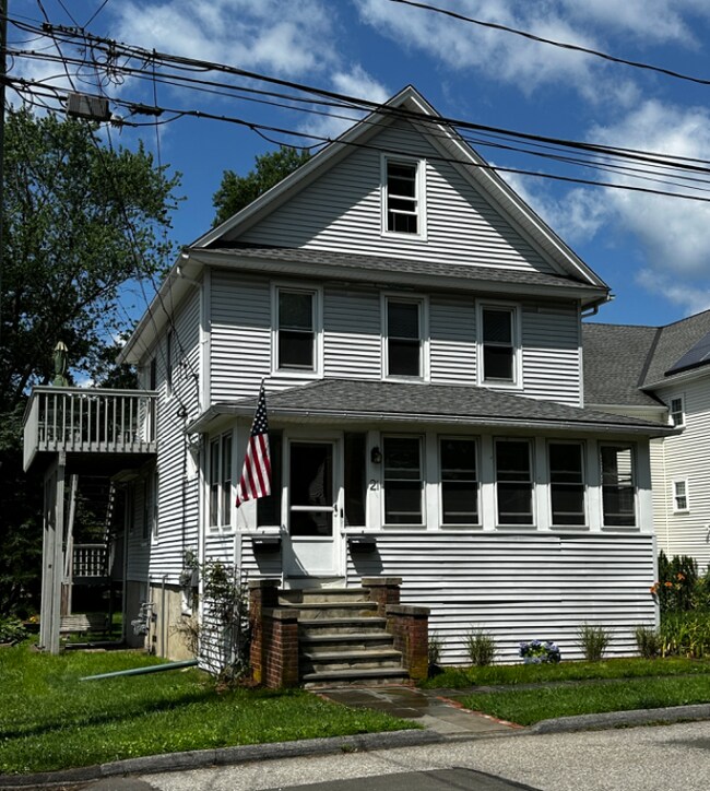 Primary Photo - 21 Hyatt Ave