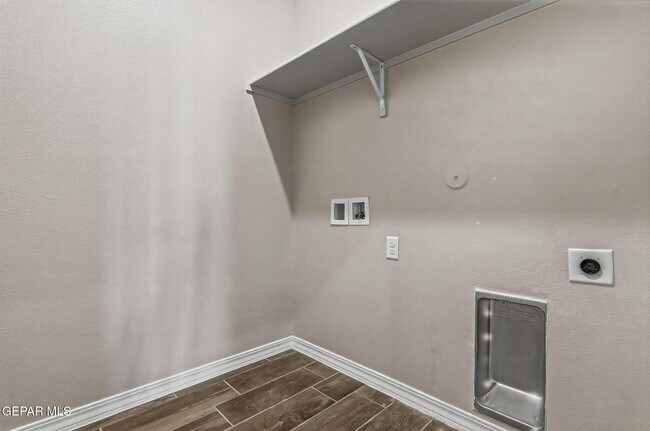 Building Photo - 957 Gulf Streams Ave