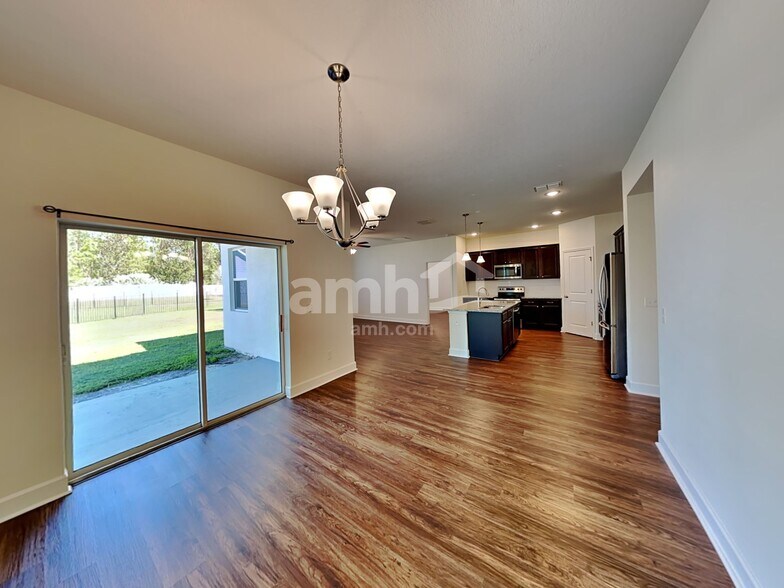 Building Photo - 2463 Ixora Ct