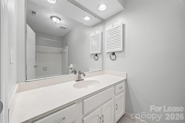 Building Photo - 11501 Winding Way Rd